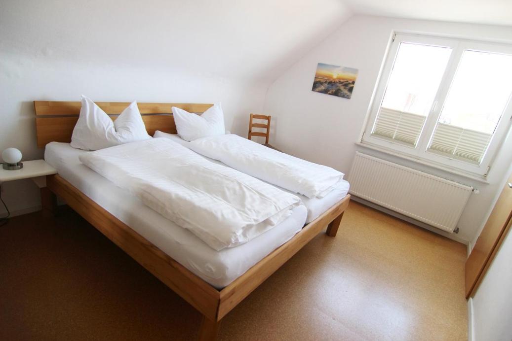 Haus Rena Am Suedstrand Боркум Экстерьер фото